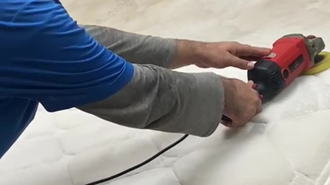 Mattress shampooing service