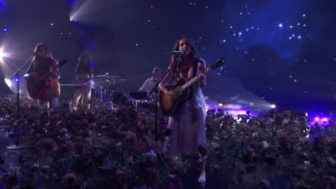 Olivia Rodrigo - traitor (Live From The American Music Awards/2021)