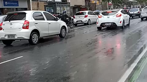 Delivery fixed gear dia de chuva