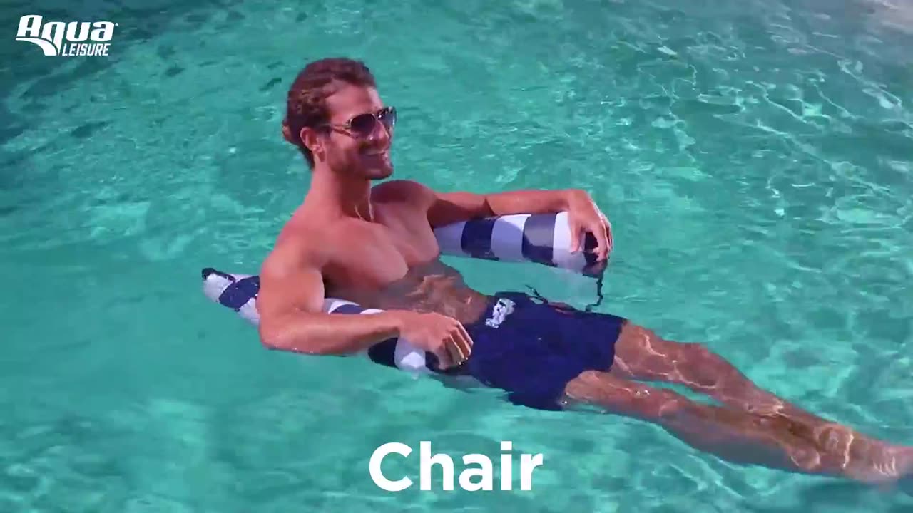 Relaxing at Sewming pool