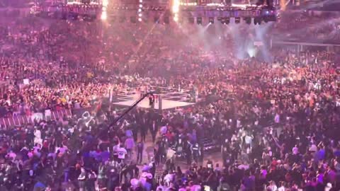 Cody Rhodes returns!!! Huge crowd pop!!!