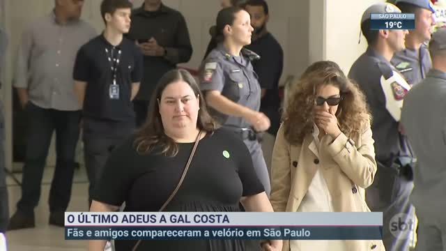 Fãs fazem filas para se despedir de Gal Costa _ SBT Brasil (11_11_22)