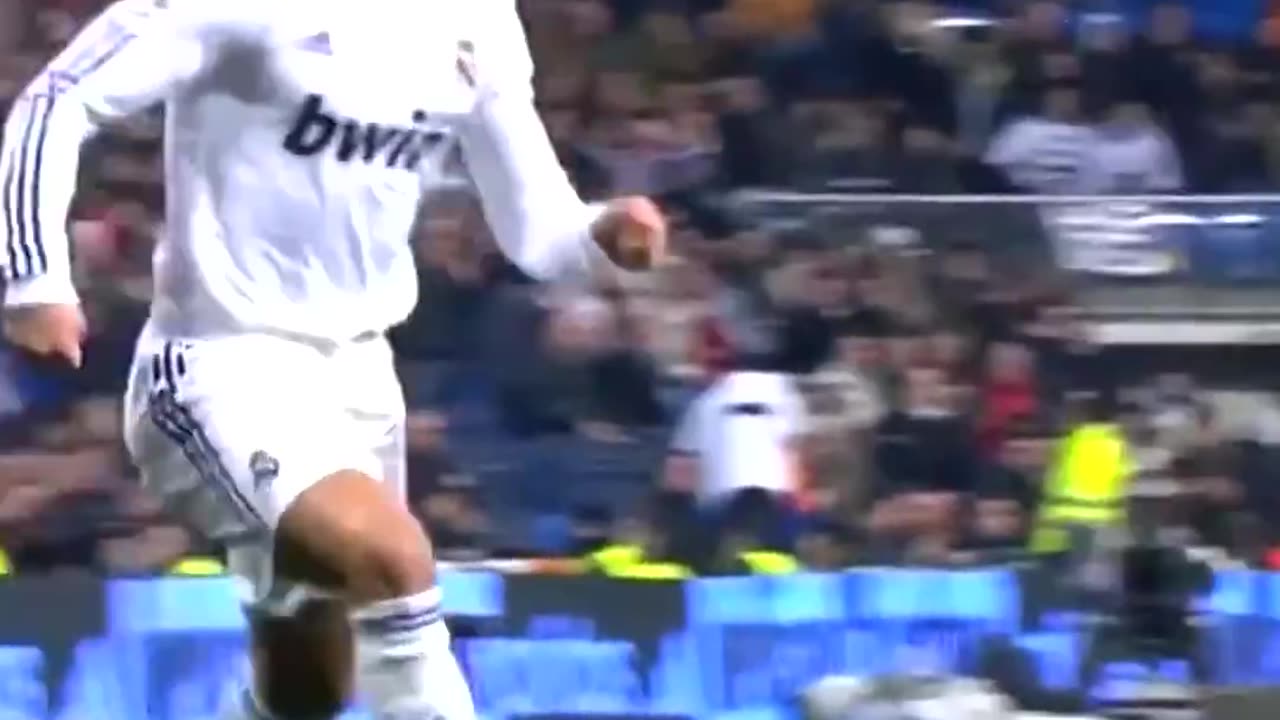 Ronaldo Most Humiliating Skill in Football ⚽🔥