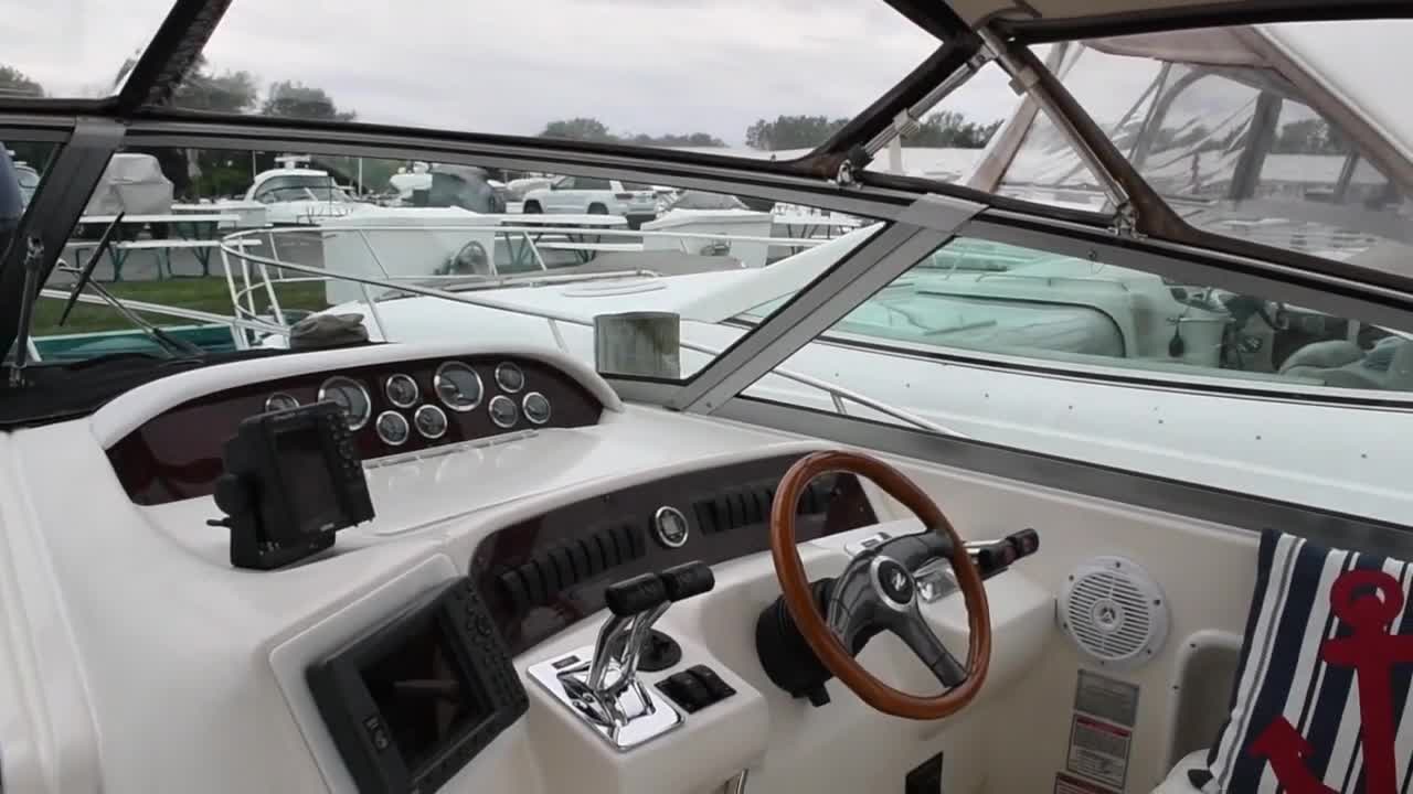 1997 Sea Ray 330 Sundancer