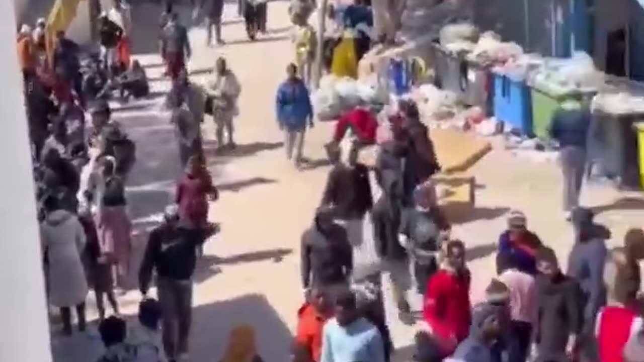 ❌ VIDEO DA LAMPEDUSA... BUONA FESTA DEL LAVORO!