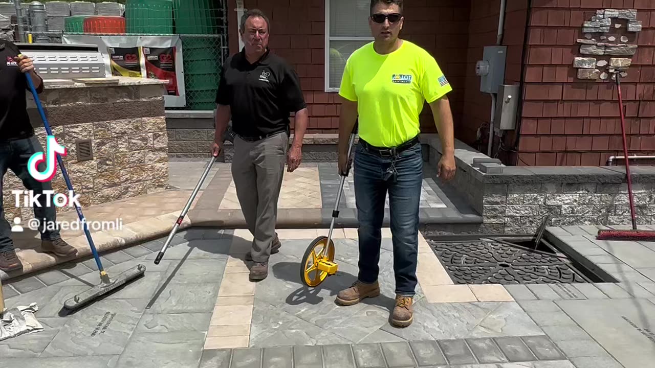 CAMBRIDGE PAVERS, ALLIANCE POLYMERIC SAND, AND ME!!