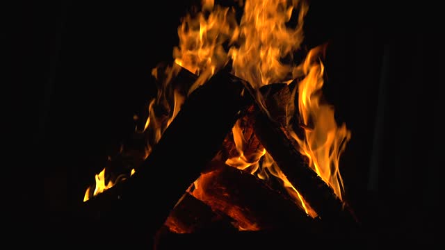 🔥 Relaxing Fireplace Burning in 4K 🔥 Crackling Fireplace Ambience 1 hour