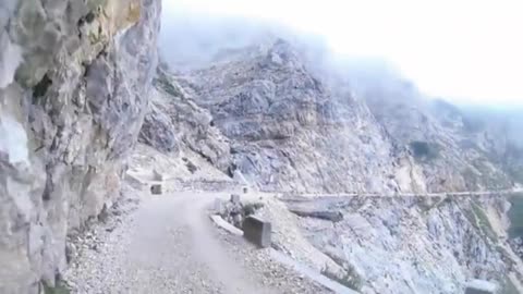 7 Most Dangerous Roads in The World