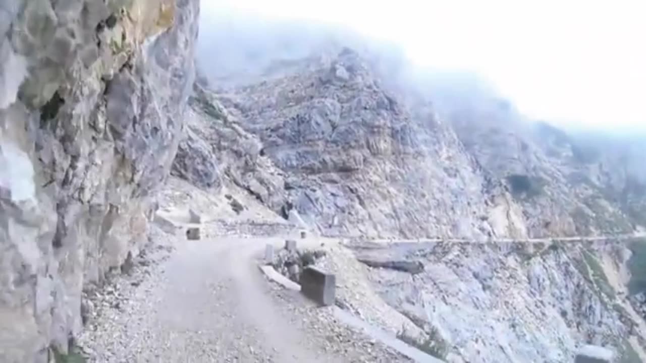 7 Most Dangerous Roads in The World