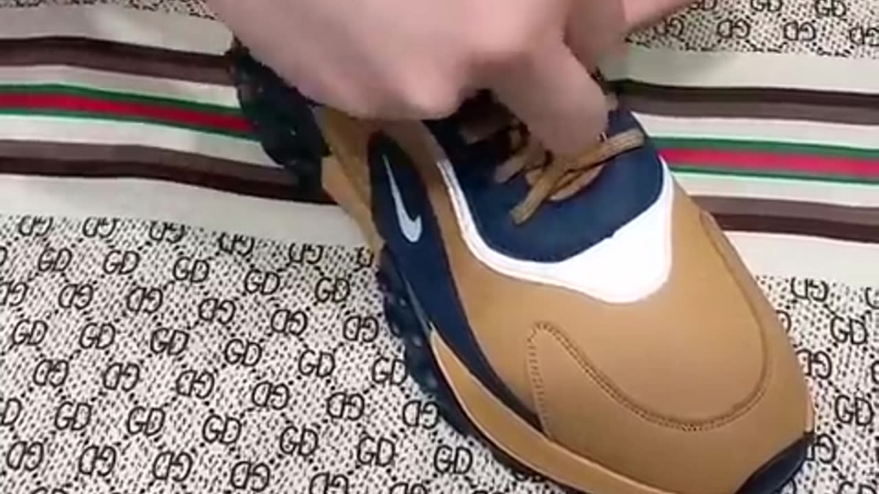 Tie shoelace in neat and tidy manner