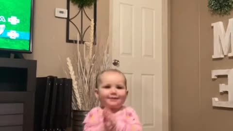 Cute Baby Dancing 🥰🥰🥰🥰