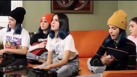 She sang the whole song by herself 😮😮