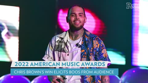 Kelly Rowland Asks 2022 AMAs Crowd to Chill Out After Chris Brown Win Elicits Boos PEOPLE