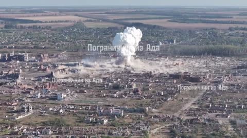 Footage of 7.500 kg of bombs being dropped on Ukrainian Armed Forces