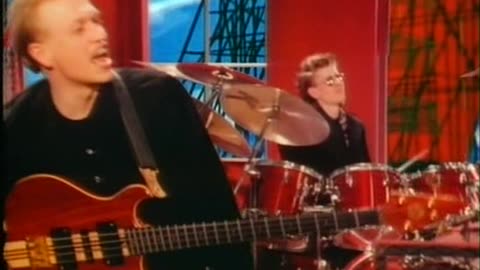 Level 42 - Lessons in love