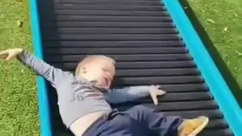 Baby scatting cutebaby
