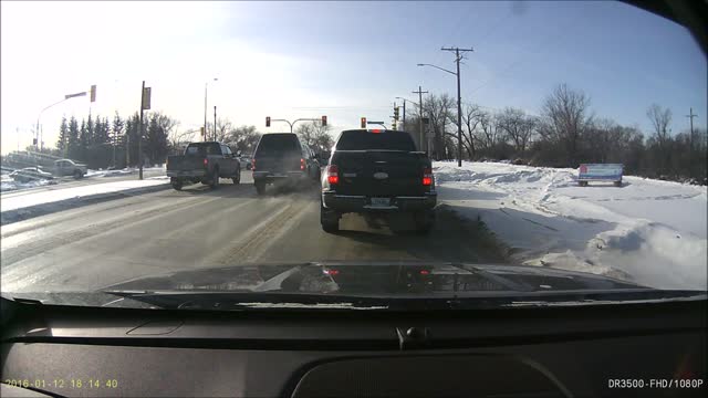 Dashcam Video Of Crash in Manitoba