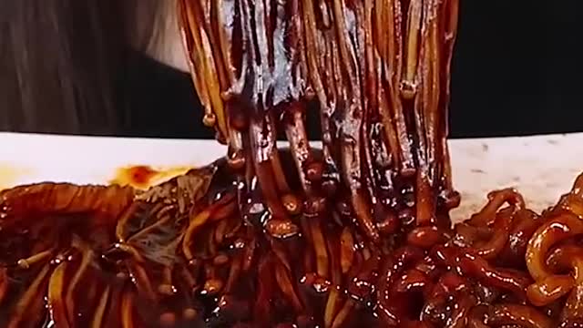 Black Bean Noodles, Spicy Enoki Mushrooms #zoeyasmr #zoeymukbang #bigbites #mukbang #asmr #food #먹방