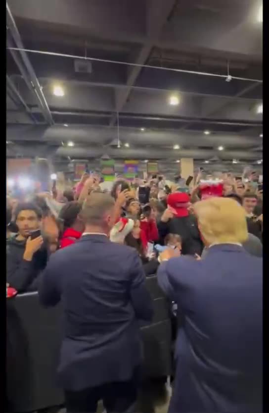 “We love you Trump!”