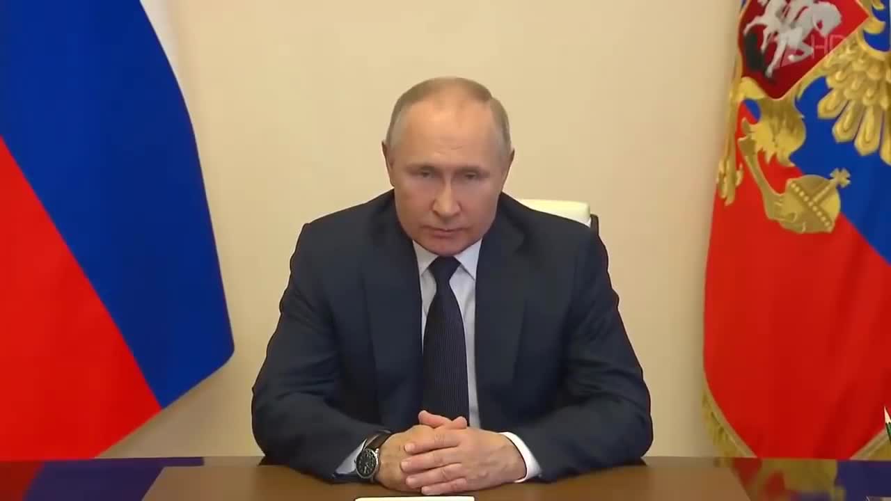 Putin addresses Members of the Russian Security Council on the Ukraine operation