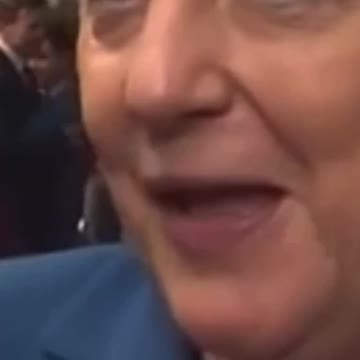 MERKLE HITLER HOSEBAG