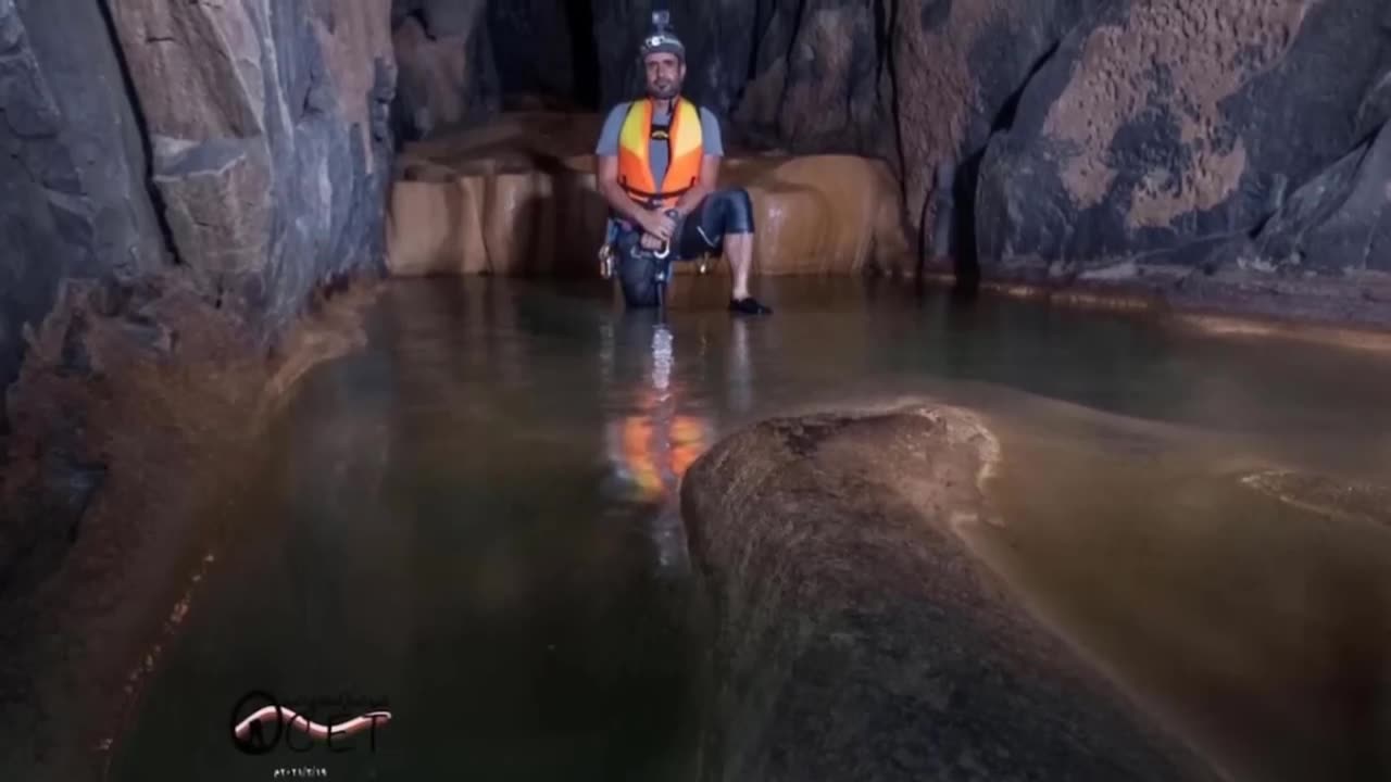 They Found This In The Well of Hell~Yemen's Well of Barhout