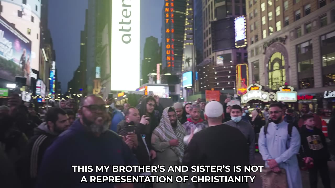 POSSESSED Christian does THIS to Muslims! Taraweeh in Times Square!