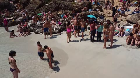 MALLORCA 🇪🇸 CALÓ DES MORÓ most stunning beach of the island 🇪🇸 Drone FOOTAGE