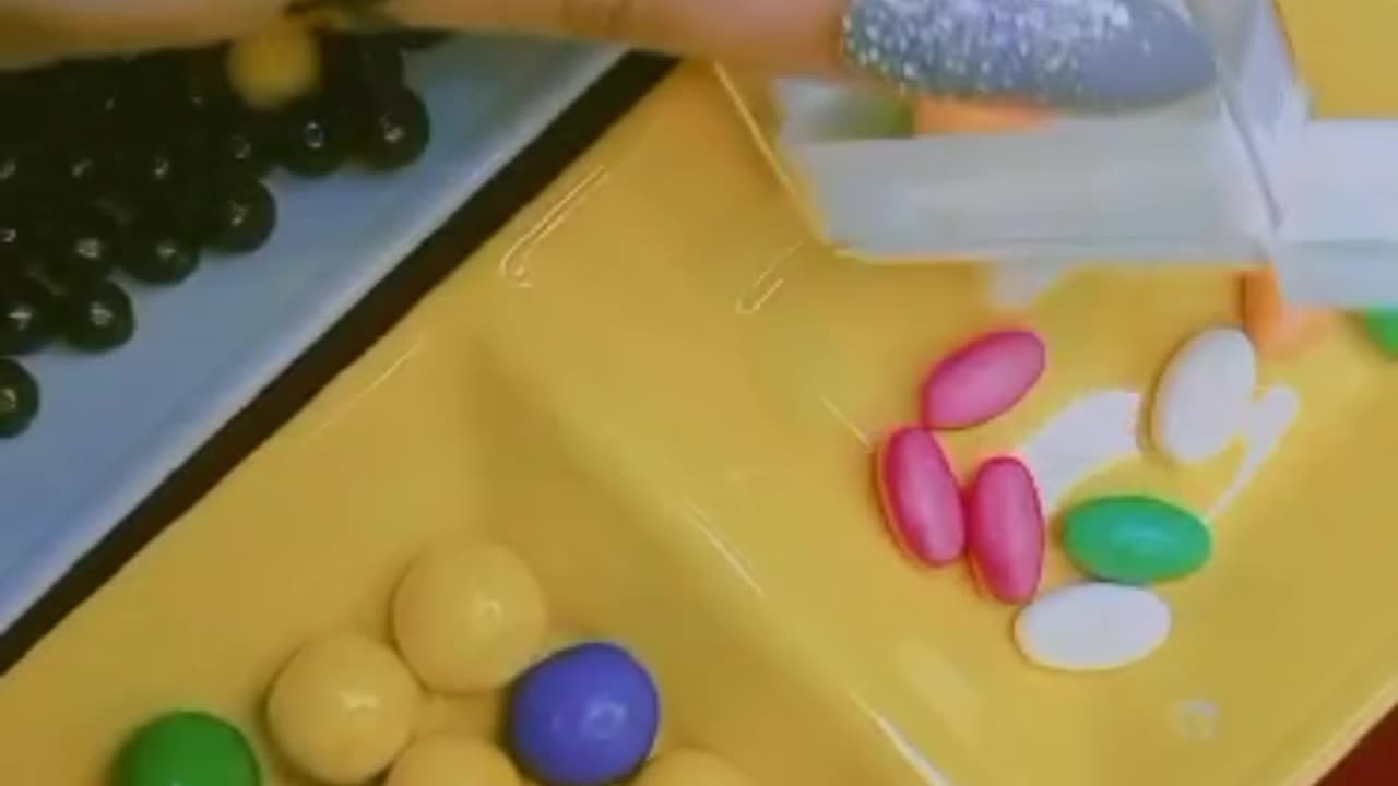 [ASMR] FILLING PLATTER WITH SWEETS