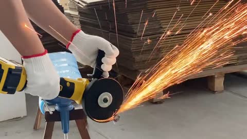 wireless angle grinder