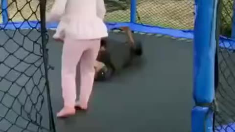 Child & dog on Trampoline😂🤣😅‼️