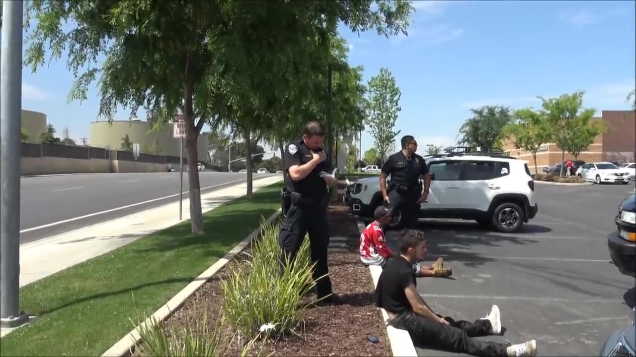 When You Ran Out Of Gas You Are a Supicious Person And Have To Get Search-1st Amendment Audit
