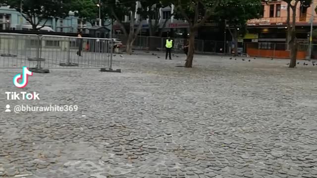 LOUKMAAN ADDAMS GREENMARKET SQUARE