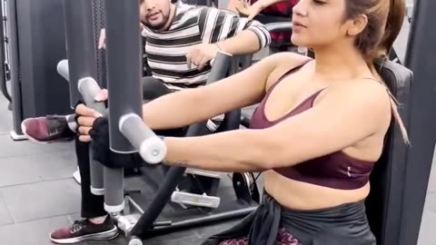 Mota Bhai ने Kia Gym Girl🏋️‍♀️ Ko Propose😱❤️‍🔥 - Big Mistake हो गई!!