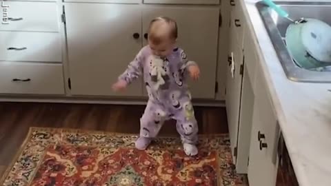 Mom's dancing baby videos are giving us life | GMA Digital