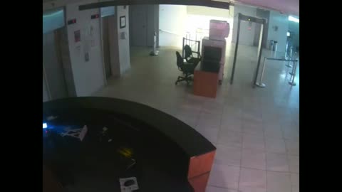 Vídeos inéditos mostram invasão ao Supremo.