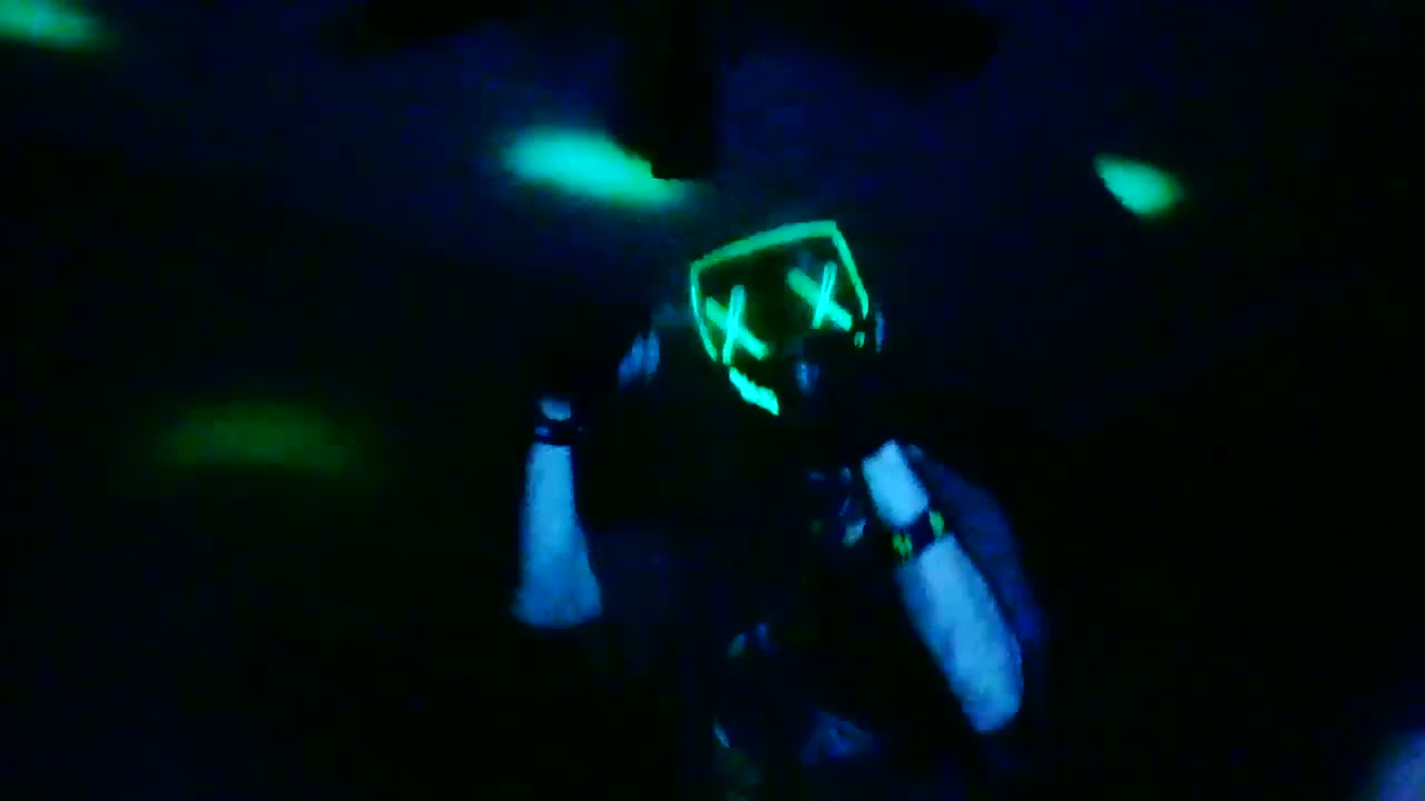 [Cyraxx Youtube 2021-5-14] DARKENED MINDS