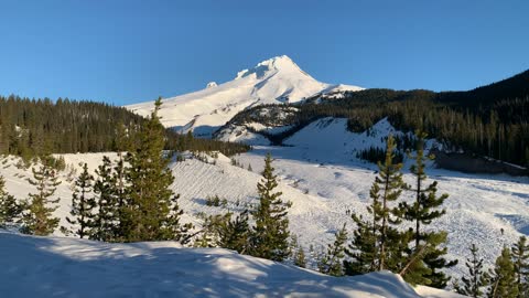 The Basin – Mount Hood – White River – Oregon – 4K