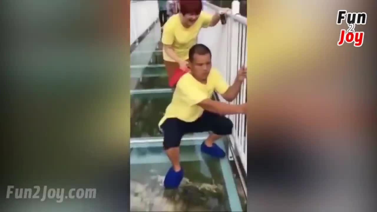 Terrifying Glasses Bridge