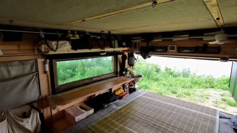 Truck camping in rainy days, accompanied by the sound of rain, enjoy and decompress