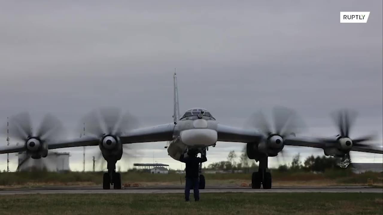 Russian and Chinese Air Force hold joint patrols in Asia Pacific region
