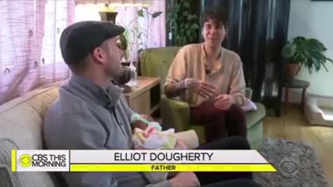 Το ρεπορτάζ είναι για δύο άντρες που παντρεύτηκαν…