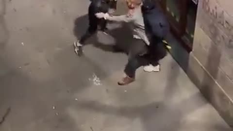 Fake Moroccan asylum seekers beat and rob a tourist in Spain and no one