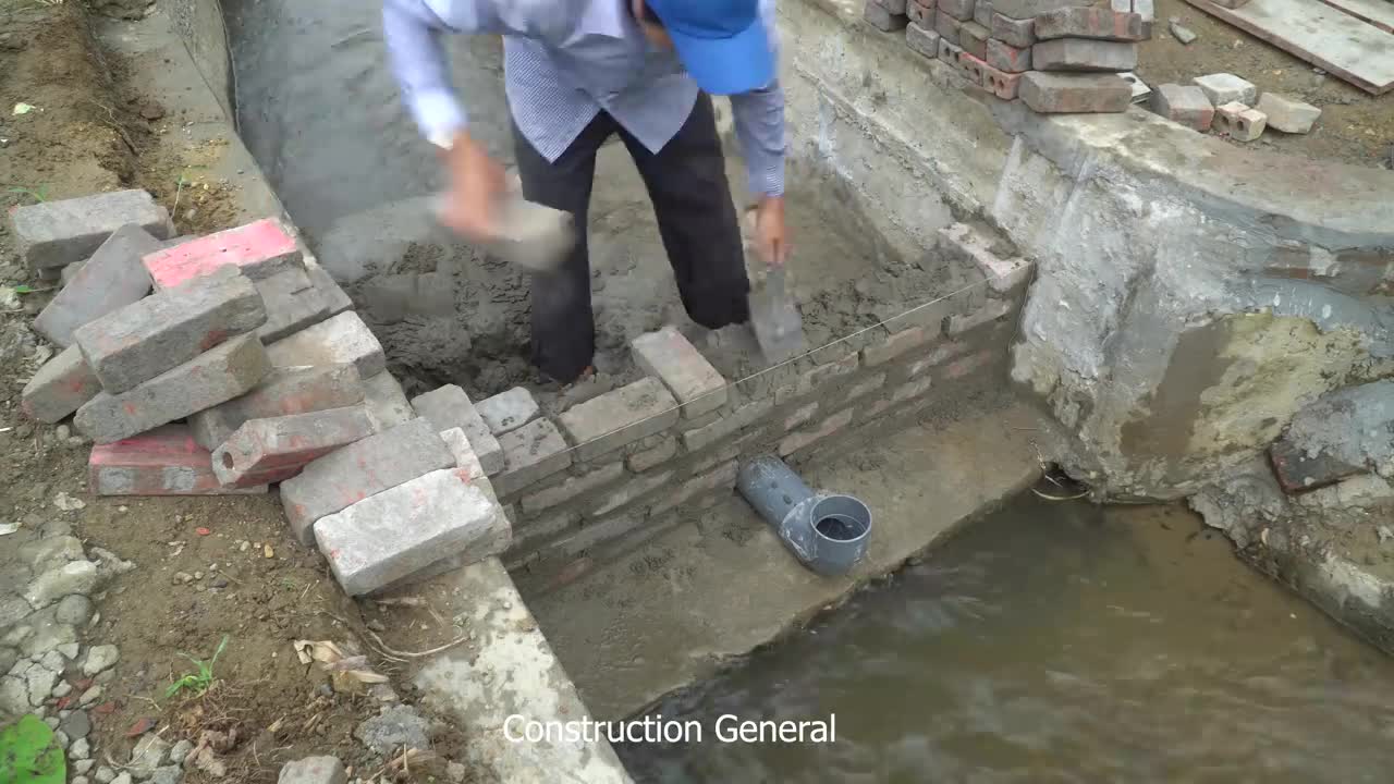 Build A Hydroelectric Plant With A Powerful Waterwheel