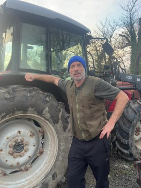 We stand with Our Farmers & will be supporting Tues 19th at 11am Richmond Terrace