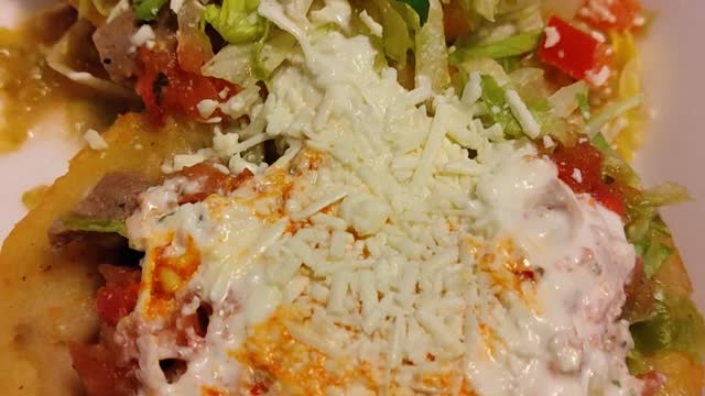 Sopes de Carne Asada en Espanol