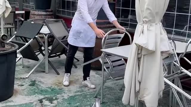 Cómo ser un camarero en España bien
