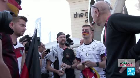 Germany players cover mouths at World Cup in FIFA protest • FRANCE 24 English