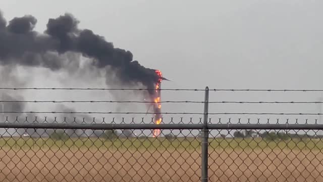 Burning wind turbine spins smoke corkscrew in Texas