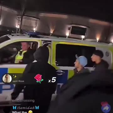 UK police are ridaculed by migrants in London beyong a joke